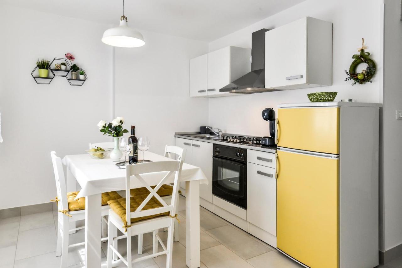 Apartment Anna Umag Buitenkant foto