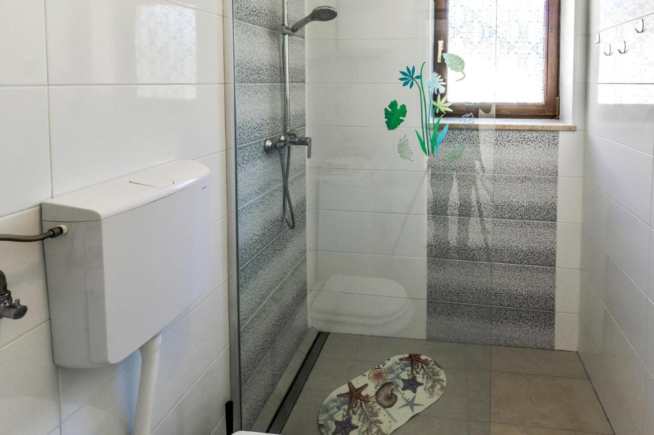 Apartment Anna Umag Buitenkant foto